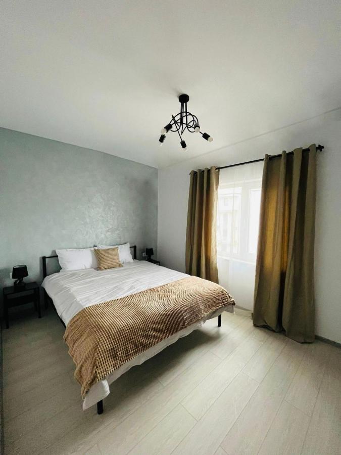Superb Apartment 35 Voucere Vacanta Zero74Unu236Optsute ياش المظهر الخارجي الصورة