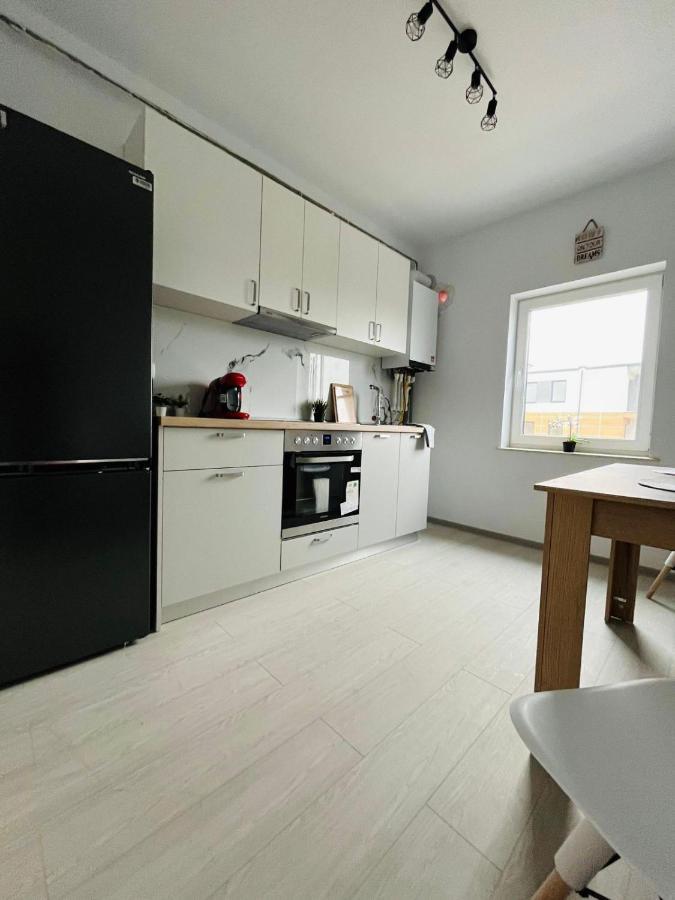 Superb Apartment 35 Voucere Vacanta Zero74Unu236Optsute ياش المظهر الخارجي الصورة
